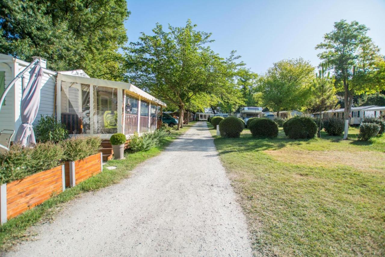 Hôtel Camping Royal Ocean à Saint-Sulpice-de-Royan Extérieur photo